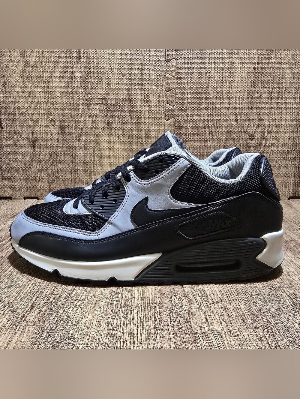 Mens Nike Air Max 90 Essential Wolf Grey 537384-053 Size 12 Shoes